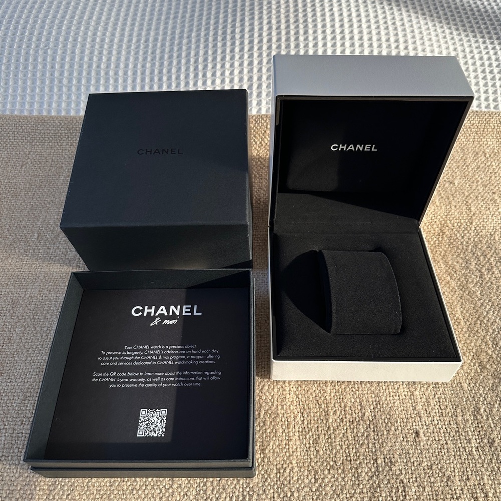 SOLD

NEW Empty CHANEL Jewellery J12 Watch Gift Box Set